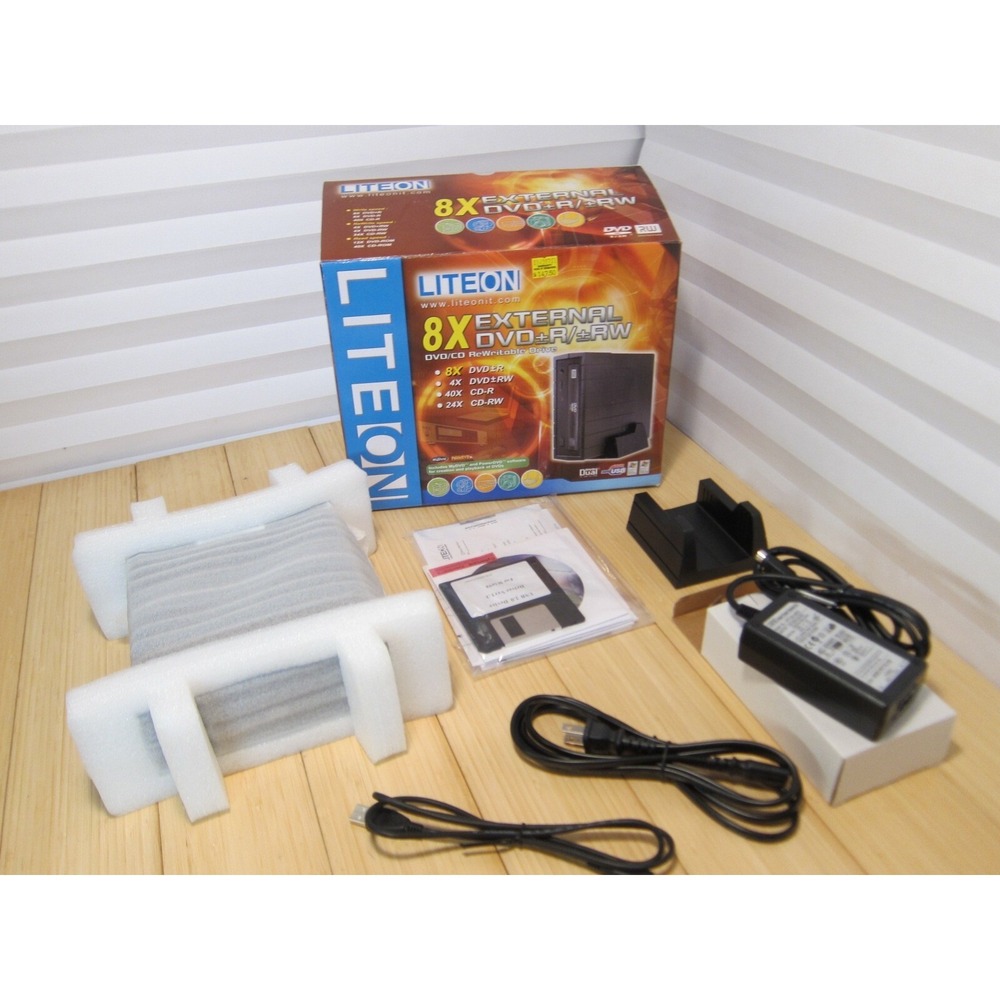 NOS Vintage July 2004 LITEON 8x External USB‎ DVD +-R / +- RW